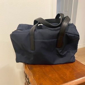 Away navy blue Everywhere Bag